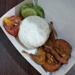 Nasi Uduk   Puyuh Goreng