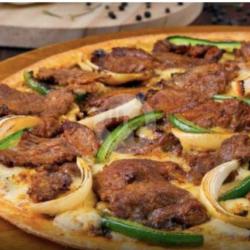 Beef Rendang Pizza