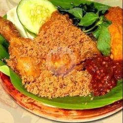 Bebek Goreng Kremes
