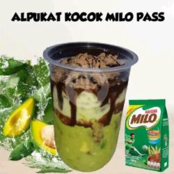 Alpukat Kocok Milo Segar Mantap