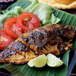 Ikan Ekor Kuning Bakar Size S