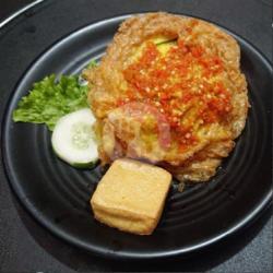 Nasi   Telor   Tahu/ Tempe   Sambel Geprek