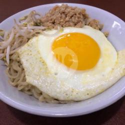 Bakmi Ayam Cincang Telor Mata Sapi