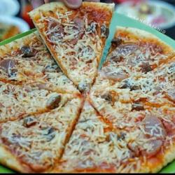 Pizza Baso Sosis Ayam Keju