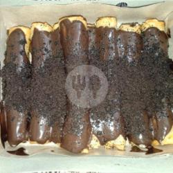 Rolls Coklat Oreo