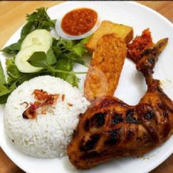 Ayam Bakar Nasi Uduk