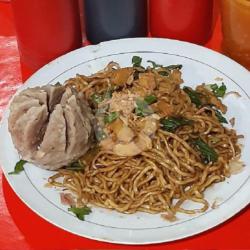 Mie Ayam Goreng Bakso Jumbo