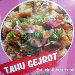 Taiso Ayam Gejrot