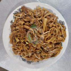 Kwetiau Goreng (campur)