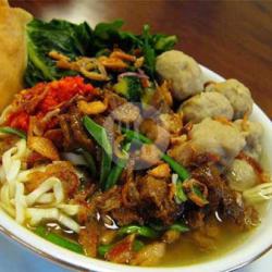 Mie Ayam Plus  Bakso