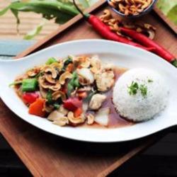 Chicken Cashew With Jasmine Rice