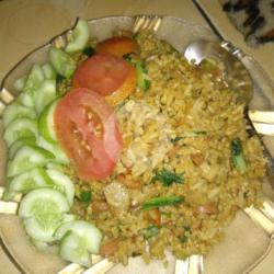 Nasi Goreng Petey Komplit