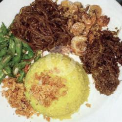 Nasi Kuning Empal Udang Campur