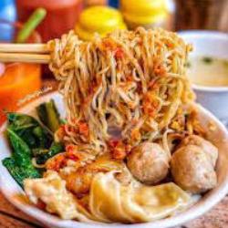 Bakmi Bakso Pangsit(saos Blibis)