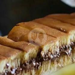 Terang Bulan Nutella Kacang