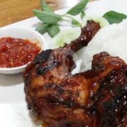 Lalapan Nasi Ayam Bakar