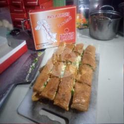 Martabak Manis Original Kismis Keju Susu   Martabak Telor Isi 3 Daging Sapi