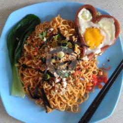 Ramen Goreng Pedas   Sosis(level 1-30)