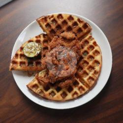 Fried Chicken Waffle