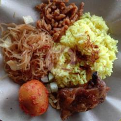 Nasi Kuning Ayam Goreng Telor Balado