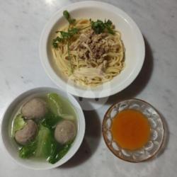 Yamin Asin / Manis Baso