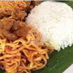 Nasi  Chicken Katsu Sambel Super Pedas   Mie Instan Goreng