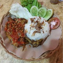 Ayam Penyet Dada Nasi