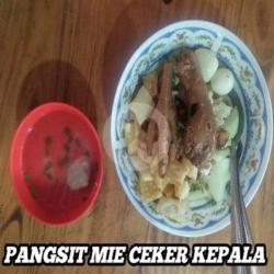 Pangsit Mie Ceker Kepala   Gratisteh Es /teh Hangat