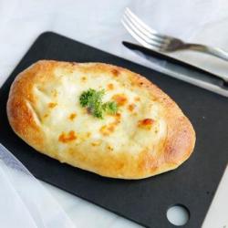 Garlic Bread With Mozarella