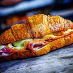 Croissant Ham Cheese