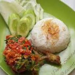 Ayam Penyet Mantul