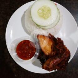 Paket Ayam Gurih Kampung Dada Sambel Geprek