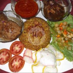 Nasi Kebuli Daging Sapi