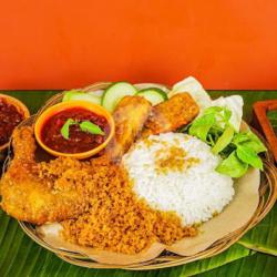 Paket Lengkap Ayam Kremes Pramesti