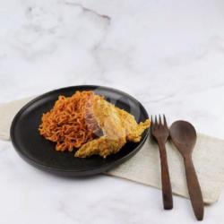 Paket Indomie Goreng Plus Sayap Ayam