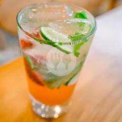 Virgin Strawberry Mojito