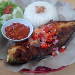 Ikan Kuwe Bakar