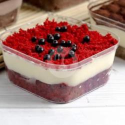 Red Velvet Crumble Cake With Choco Chip Dalama Kemasan 130ml