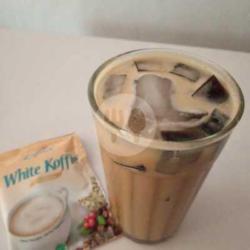 Es Luak White Koffie