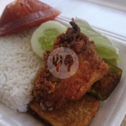 Ayam Tulang Lunak   Nasi   Tempe   Terong