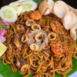 Mie Aceh Spesial Udang,cumi,daging