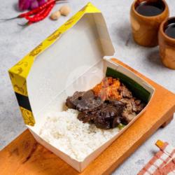 Nasi Gudeg Tahu Krecek Dengan Ati Ampela