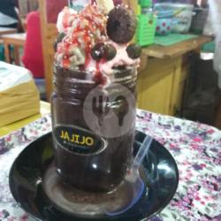 Float Coklat