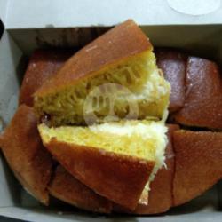 Martabak Bangka Wijen Susu