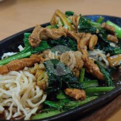 Mie Ca Ayam Lada Hitam