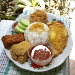 Nasi Penyet Telor Dadar/ceplok (free Tahu,tempe)