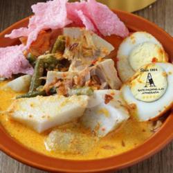 Ketupat   Sayur Nangka   Telur.