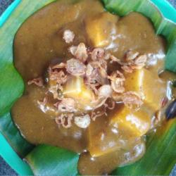 Ketupat 1  Kuah Sate  Padang