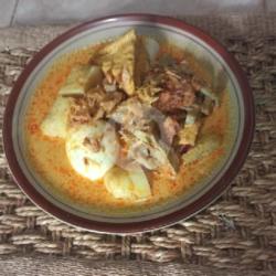 Ketupat Sayur   Tahu   Telor