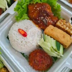 Ayam Bakar Komplit  Nasi   Tahu Tempe   Sayur Asem